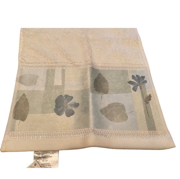 Croscill Bath Croscill Home Finger Tip Towel Poshmark